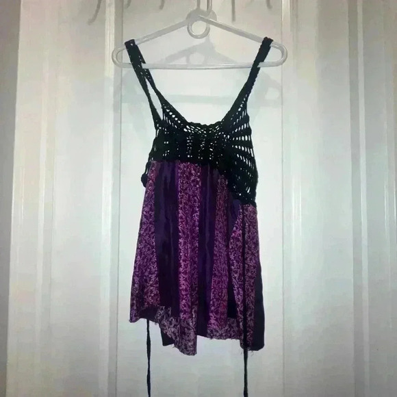 FREE PEOPLE Women’s Purple Silk Open-Crocheted Top  Tie-Back - Picture 2 of 3
